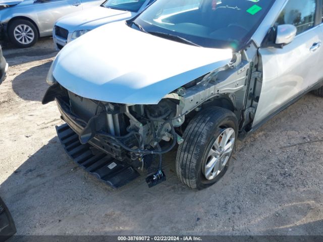KNMAT2MT7FP574588 Nissan ROGUE SV
