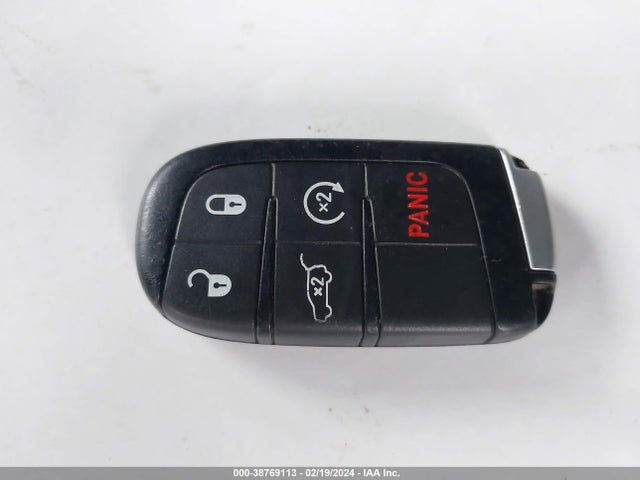 2014 JEEP GRAND CHEROKEE SUMMIT VIN: 1C4RJFJT7EC266220