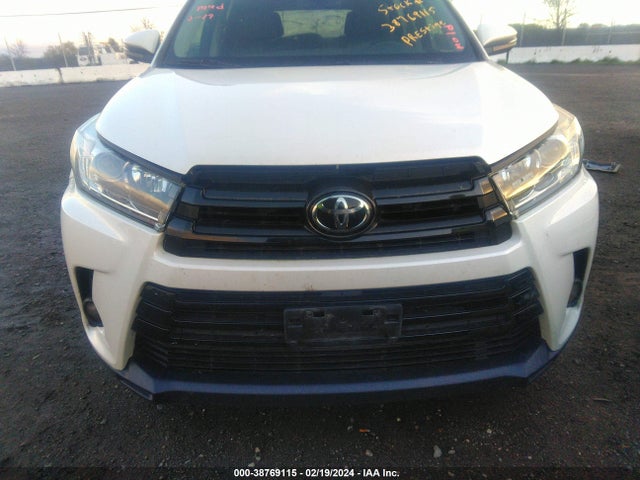 Toyota Highlander Se 2018 5TDJZRFH9JS554387 Image 11