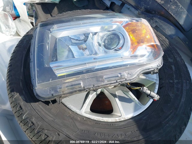 GMC CANYON SLE 2018 1GTG5CEA7J1259275 Image 16