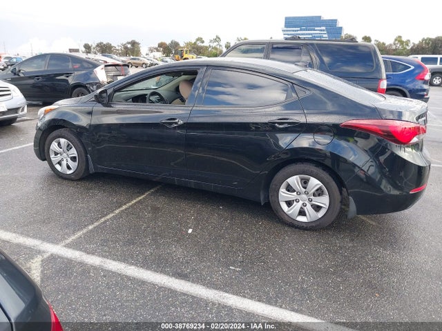Hyundai ELANTRA SE 2016 5NPDH4AE2GH792855 Image 13