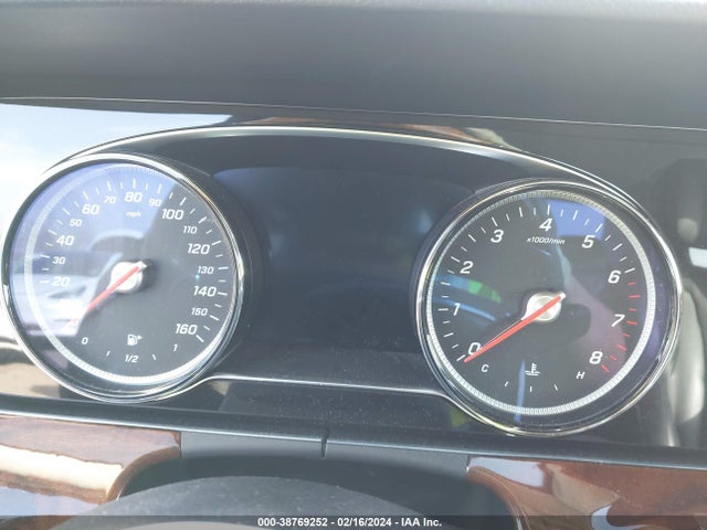 Mercedes-Benz E 300 2018 WDDZF4JB4JA385805 Image 7