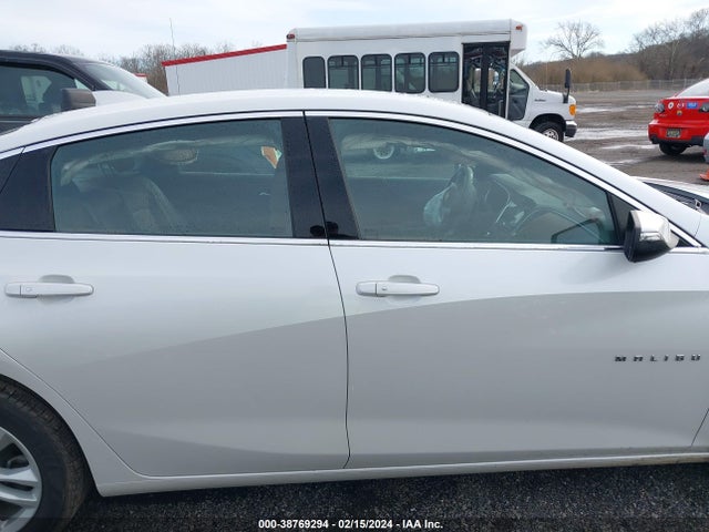 Chevrolet MALIBU 1LT 2016 1G1ZE5ST5GF317950 Image 13