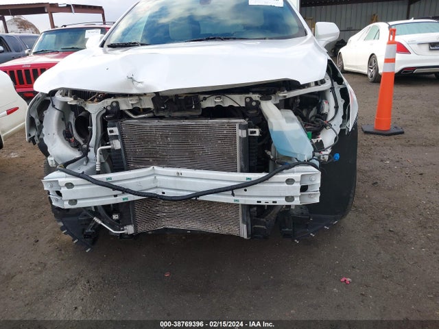 Cadillac XT5 LUXURY 2017 1GYKNDRS1HZ144129 Image 6