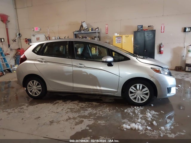 Honda FIT LX 2016 JHMGK5H57GS009460 Image 13