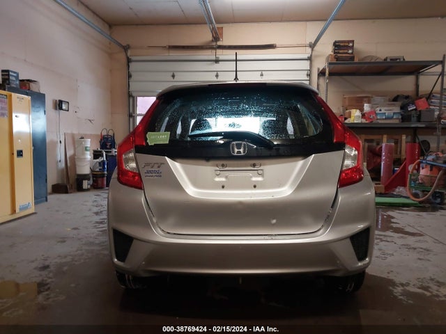Honda FIT LX 2016 JHMGK5H57GS009460 Image 16