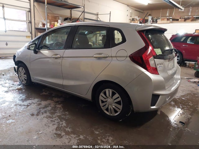 Honda FIT LX 2016 JHMGK5H57GS009460 Image 3