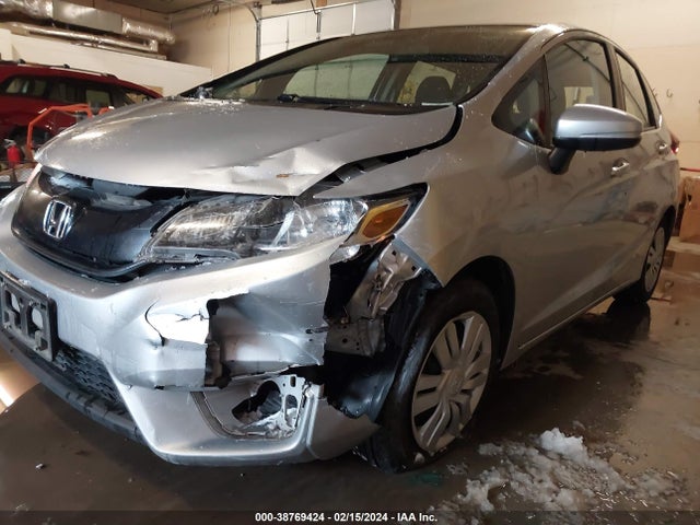 Honda FIT LX 2016 JHMGK5H57GS009460 Image 6