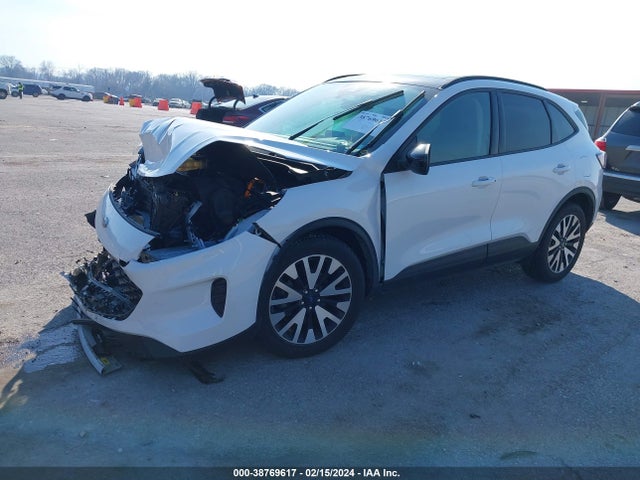 1FMCU0BZ4LUC58186 Ford Escape Se Sport Hybrid