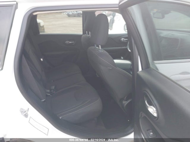 Jeep Cherokee Latitude 2016 1C4PJLCS4GW287294 Image 8