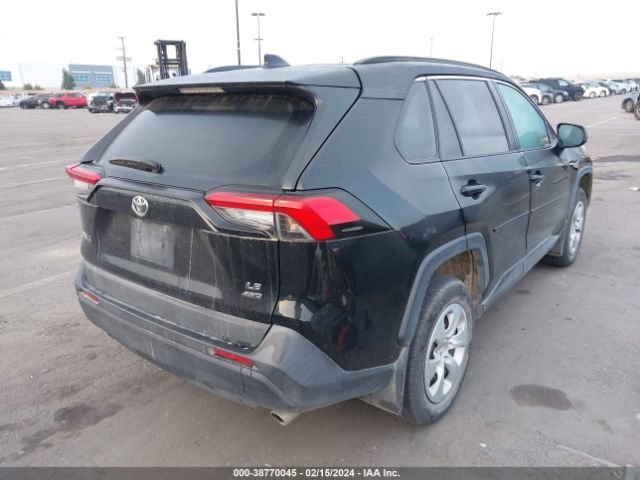 2T3F1RFV1KW074105 Toyota RAV4 LE