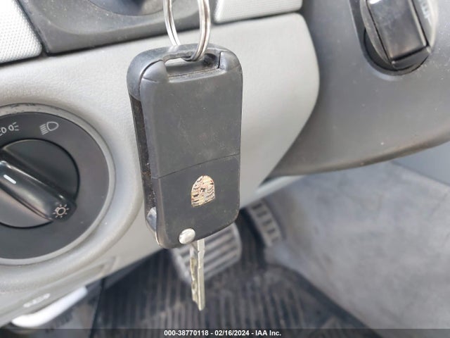 2004 PORSCHE CAYENNE WP1AB29P74LA66557 Photo 10