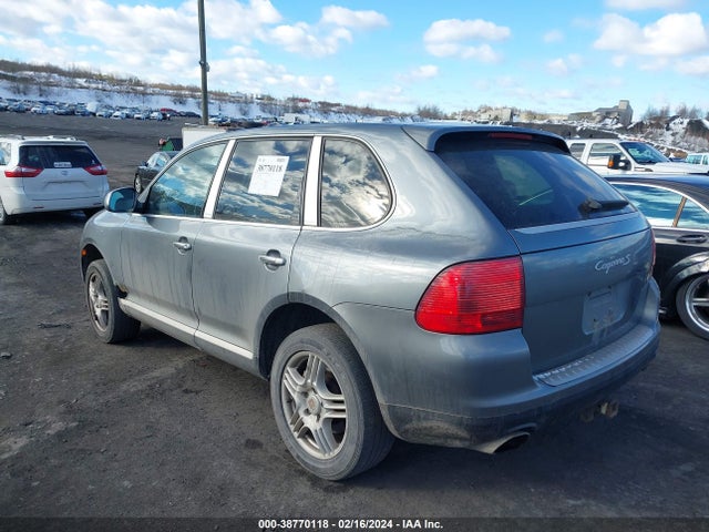 2004 PORSCHE CAYENNE WP1AB29P74LA66557 Photo 2