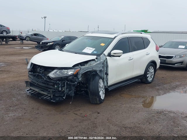 Nissan ROGUE SV 2018 JN8AT2MT2JW451753 Image 2