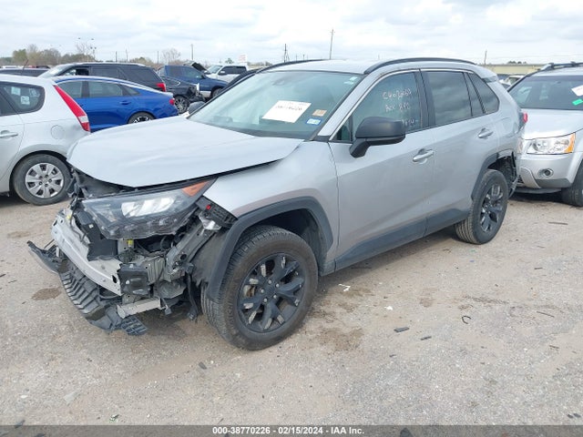 Toyota RAV4 LE 2021 2T3H1RFV0MW176779 Image 2