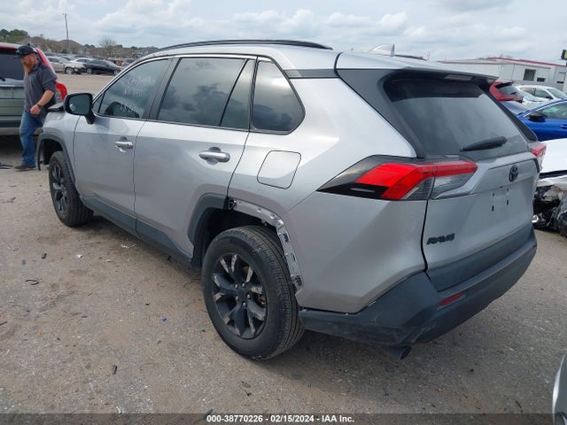 Toyota RAV4 LE 2021 2T3H1RFV0MW176779 Image 3
