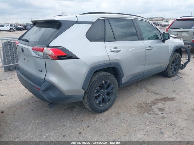 Toyota RAV4 LE 2021 2T3H1RFV0MW176779 Image 4
