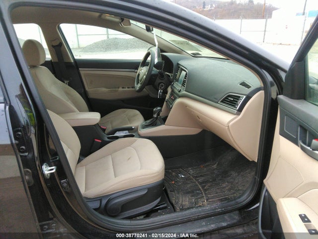 2018 Hyundai Elantra Sel მანქანა იყიდება აუქციონზე, vin: 5NPD84LF6JH293134, აუქციონის ნომერი: 38770241