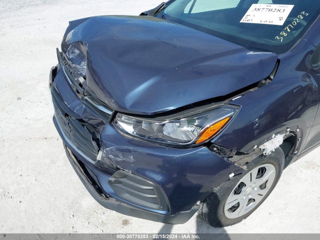 Chevrolet TRAX LS 2018 3GNCJKSBXJL155834 Image 15