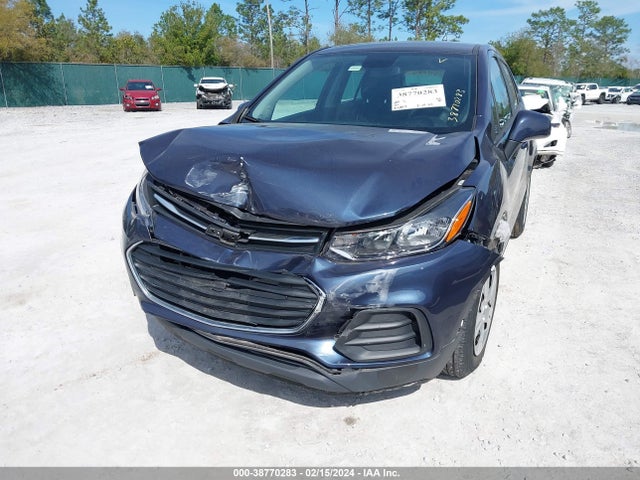 Chevrolet TRAX LS 2018 3GNCJKSBXJL155834 Image 6