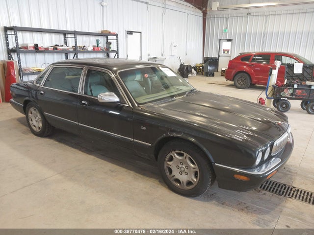 2002 JAGUAR XJ8 SAJDA24C02LF44910 Photo 0