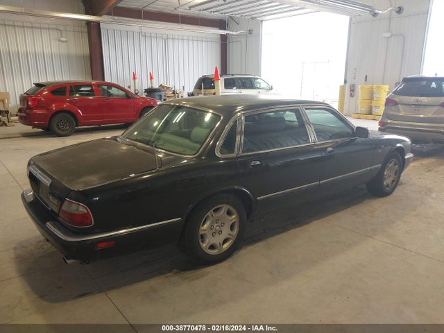2002 JAGUAR XJ8 SAJDA24C02LF44910 Photo 3