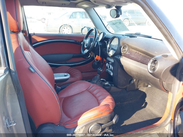2009 MINI COOPER S WMWMF73569TW81760 Photo 4