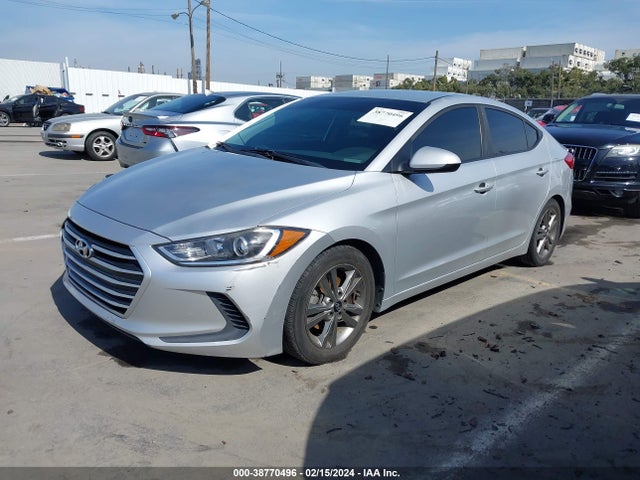 Hyundai ELANTRA SEL 2018 5NPD84LFXJH214550 Image 2