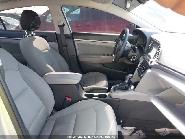 Hyundai ELANTRA SEL 2018 5NPD84LFXJH214550 Image 5