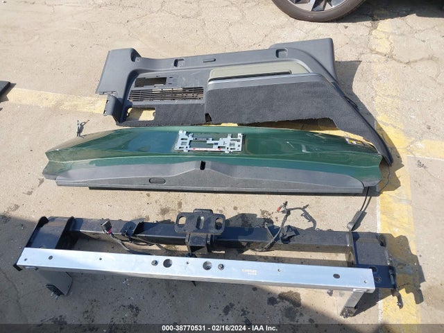 Rivian R1s Adventure 2023 7PDSGABA5PN027345 Image 12