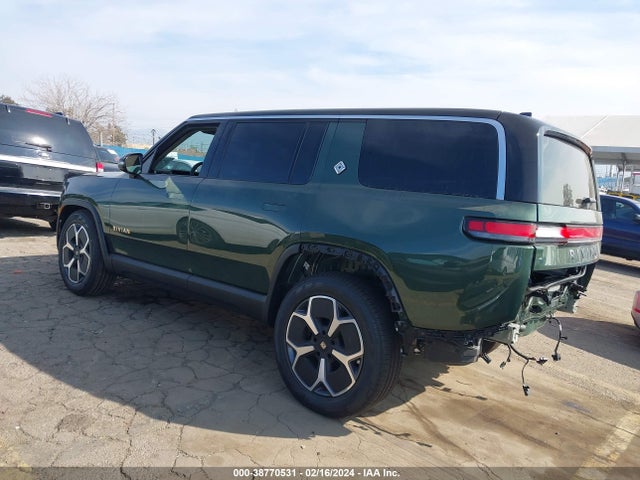 Rivian R1s Adventure 2023 7PDSGABA5PN027345 Image 3