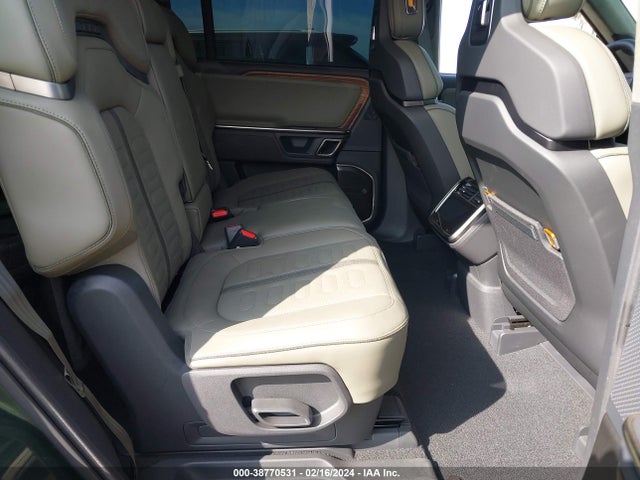 Rivian R1s Adventure 2023 7PDSGABA5PN027345 Image 8
