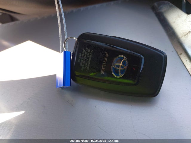 Toyota Prius Four 2016 JTDKARFU0G3503623 Image 11