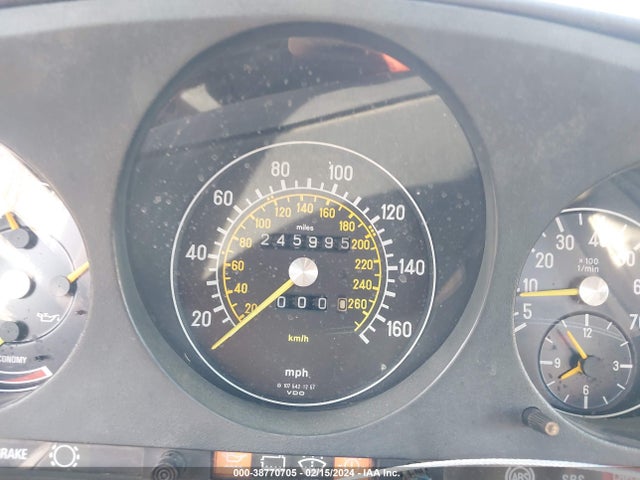 1989 MERCEDES-BENZ 560 SL VIN: WDBBA48D6KA096295