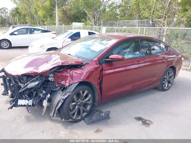 1C3CCCBG6FN551808 Chrysler 200 S