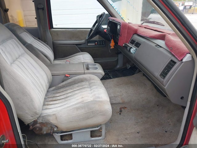 1992 CHEVROLET GMT-400 C1500 VIN: 2GCEC19K6N1196710