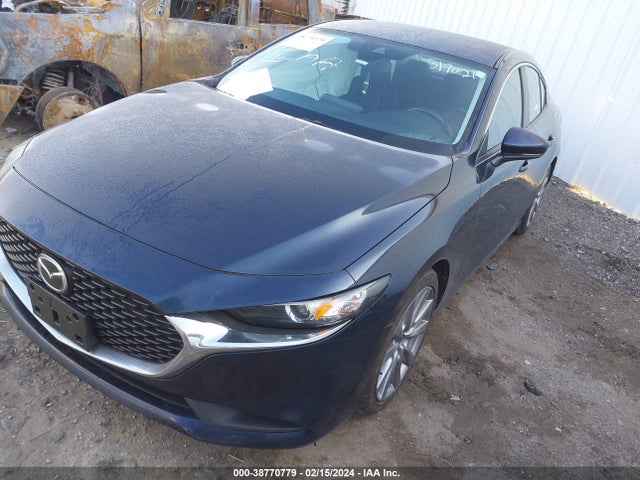 JM1BPABL0M1317021 Mazda Mazda3 Select