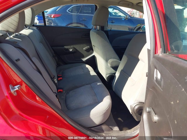 Chevrolet Sonic Ls Auto 2018 1G1JB5SH7J4105359 Image 8