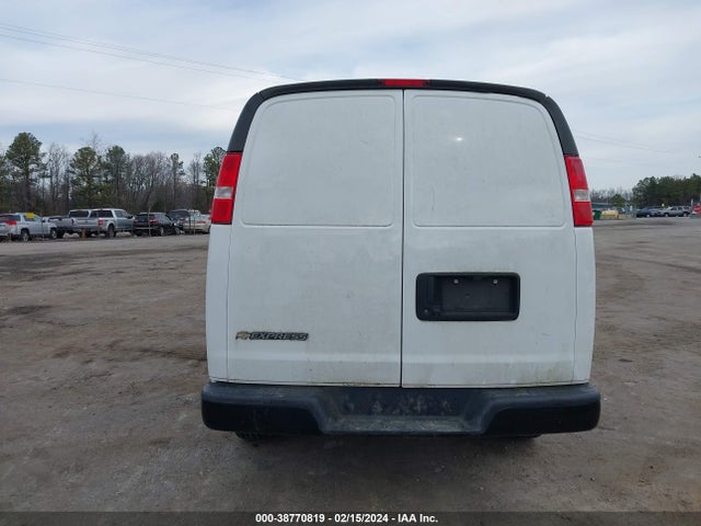 Chevrolet Express 2500 Work Van 2019 1GCWGAFP7K1242278 Image 16