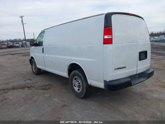 Chevrolet Express 2500 Work Van 2019 1GCWGAFP7K1242278 Image 3