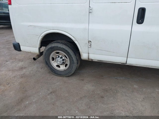 Chevrolet Express 2500 Work Van 2019 1GCWGAFP7K1242278 Image 6