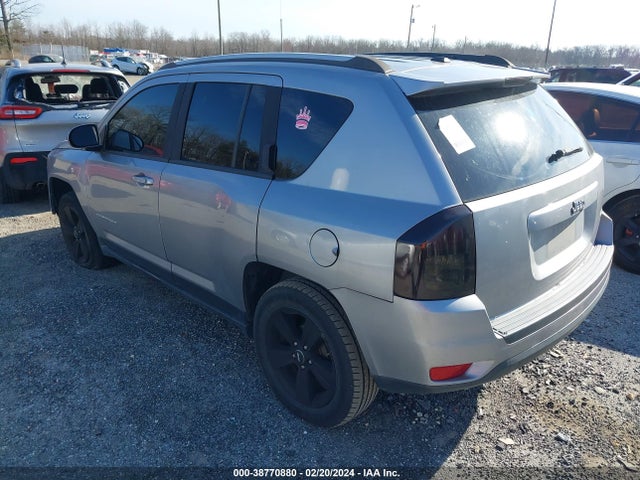 2016 JEEP COMPASS LATITUDE VIN: 1C4NJCEA7GD636620