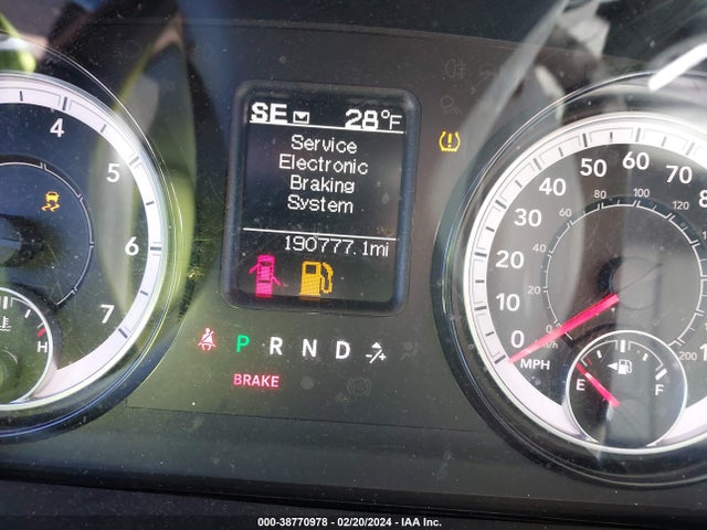 RAM 1500 Express  4x4 5'7 Box 2018 1C6RR7KT7JS142176 Image 16