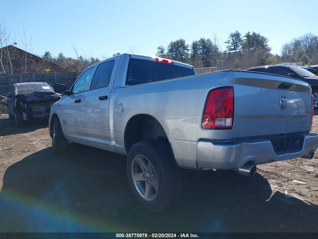 RAM 1500 Express  4x4 5'7 Box 2018 1C6RR7KT7JS142176 Image 3