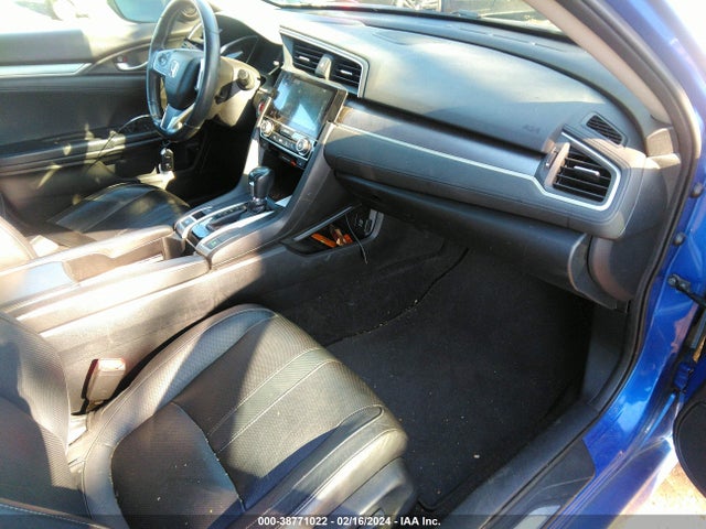 Honda Civic Touring 2016 19XFC1F93GE216665 Image 5