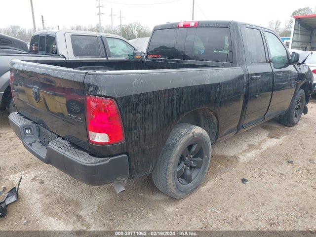 1C6RR7FT7MS566763 RAM 1500 Classic Tradesman Quad Cab 4x4 6'4 Box