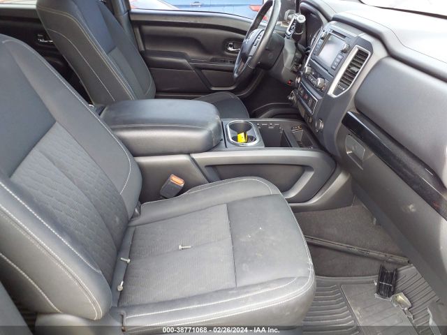 1N6BA1F48KN507138 Nissan Titan Xd Sv Diesel