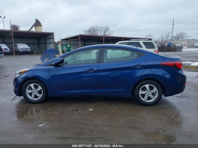 5NPDH4AE9FH573048 Hyundai ELANTRA SE