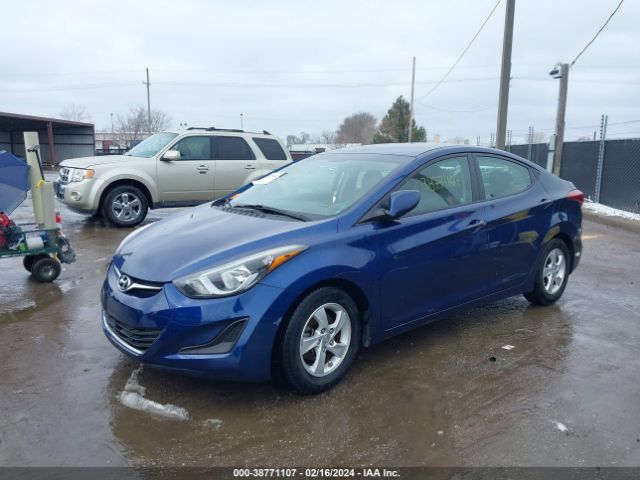 5NPDH4AE9FH573048 Hyundai ELANTRA SE
