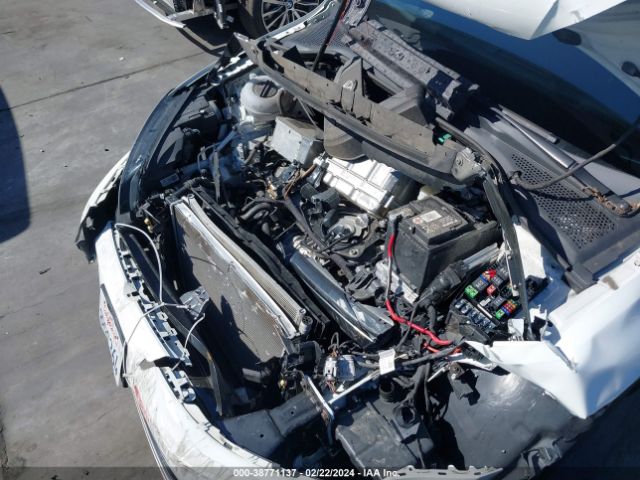 WVWKP7AU8GW916625 Volkswagen E-golf Se
